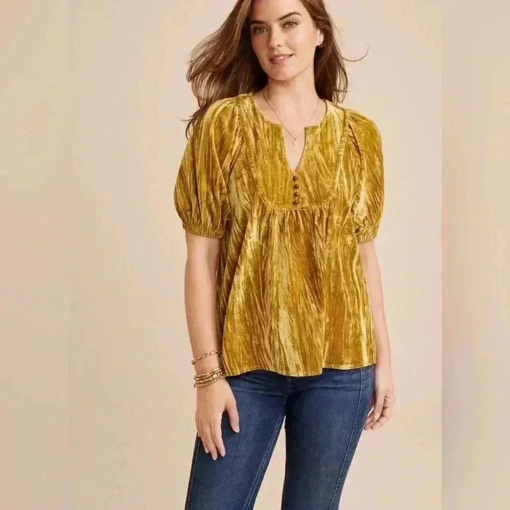 Maurices Velvet Puff Sleeve Blouse